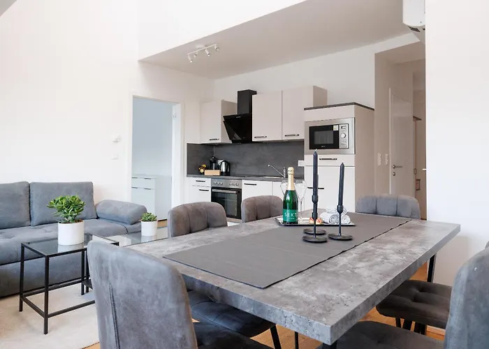 Symphony 41 - Modern Loft With Terrace And Grill In Location