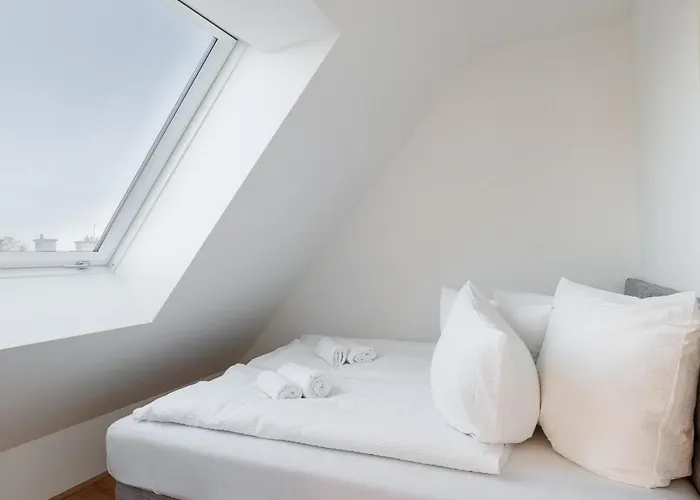 Symphony 41 - Modern Loft With Terrace And Grill In Location